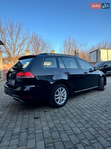 Универсал Volkswagen Golf 2019 в Луцке