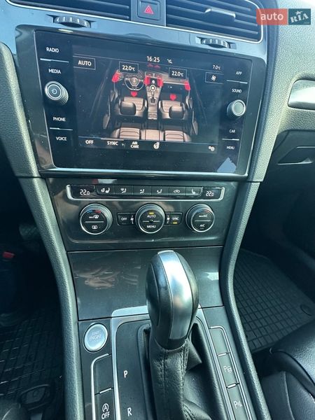 Универсал Volkswagen Golf 2019 в Луцке