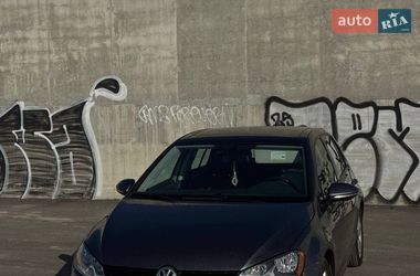 Хетчбек Volkswagen Golf 2017 в Львові