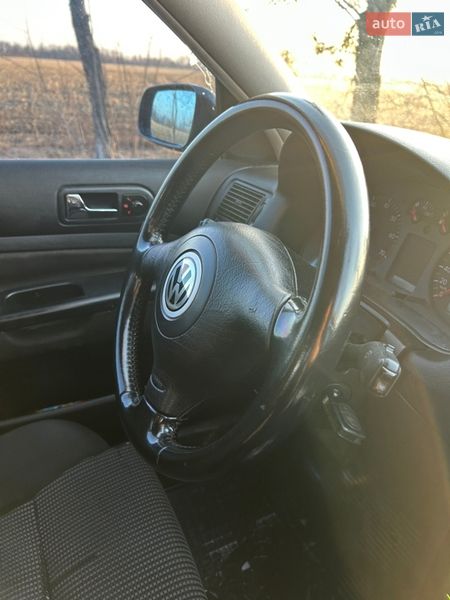 Хэтчбек Volkswagen Golf 1999 в Василькове