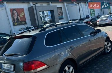 Универсал Volkswagen Golf 2009 в Коростене