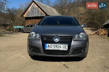 Хэтчбек Volkswagen Golf 2008 в Ужгороде