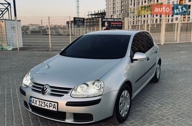 Хетчбек Volkswagen Golf 2004 в Харкові