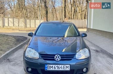 Хэтчбек Volkswagen Golf 2005 в Ромнах