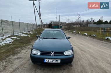 Хэтчбек Volkswagen Golf 2002 в Харькове