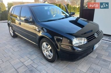 Хетчбек Volkswagen Golf 2001 в Калуші