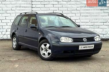 Универсал Volkswagen Golf 2000 в Киеве