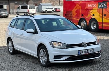Универсал Volkswagen Golf 2019 в Ровно