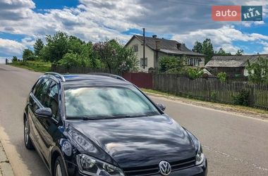 Универсал Volkswagen Golf 2015 в Львове