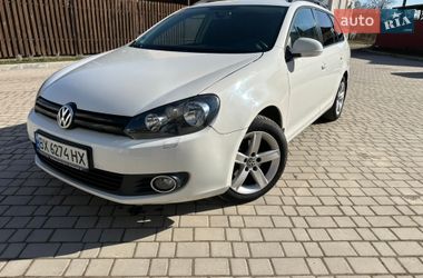 Универсал Volkswagen Golf 2011 в Староконстантинове