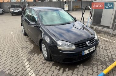 Хэтчбек Volkswagen Golf 2003 в Луцке