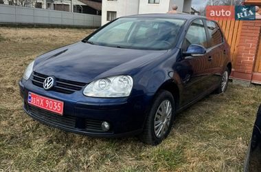 Хетчбек Volkswagen Golf 2008 в Сторожинці