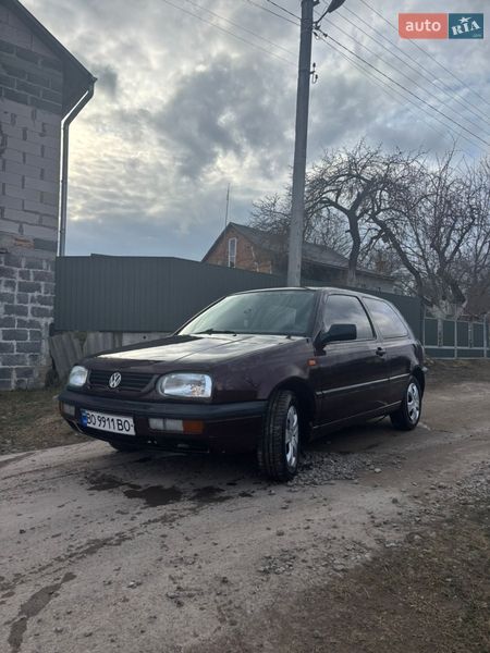 Хэтчбек Volkswagen Golf 1995 в Подгайцах