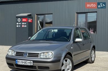 Хэтчбек Volkswagen Golf 2002 в Тернополе