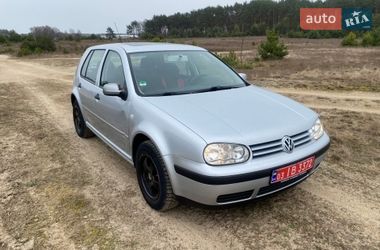 Хэтчбек Volkswagen Golf 2001 в Ковеле