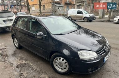 Хэтчбек Volkswagen Golf 2006 в Сумах