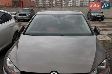Хэтчбек Volkswagen Golf 2012 в Киеве