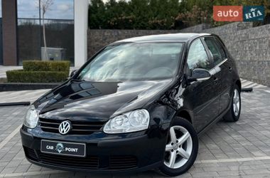 Хэтчбек Volkswagen Golf 2004 в Ужгороде