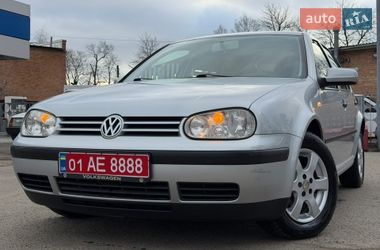 Хетчбек Volkswagen Golf 2001 в Лубнах