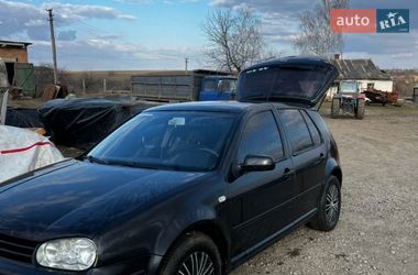 Хетчбек Volkswagen Golf 2003 в Гайсину
