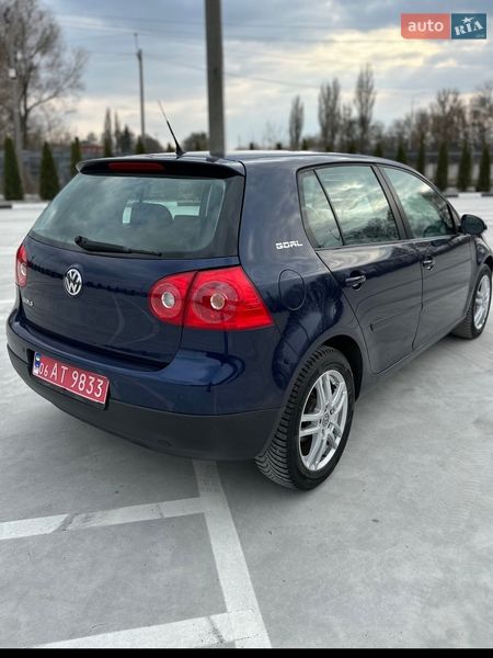 Хэтчбек Volkswagen Golf 2006 в Звягеле