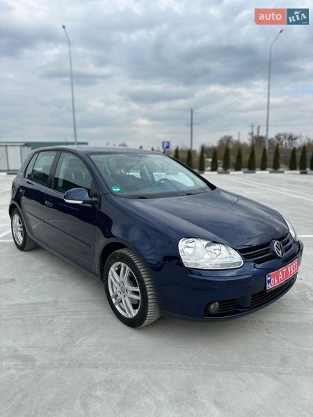 Хэтчбек Volkswagen Golf 2006 в Звягеле