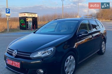 Универсал Volkswagen Golf 2010 в Луцке