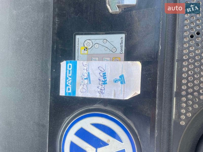 Хэтчбек Volkswagen Golf 2001 в Коростышеве