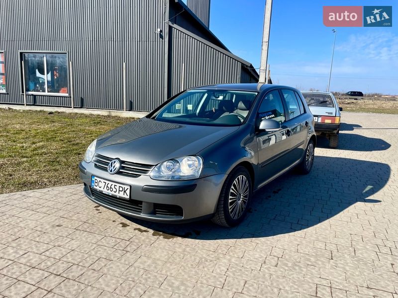 Volkswagen Golf 2004