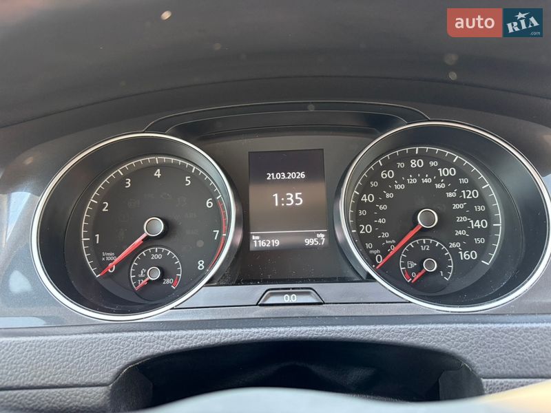 Хэтчбек Volkswagen Golf 2018 в Киеве