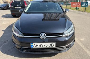 Хетчбек Volkswagen Golf 2018 в Києві