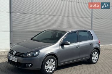 Хэтчбек Volkswagen Golf 2008 в Киеве