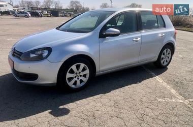 Хетчбек Volkswagen Golf 2010 в Харкові