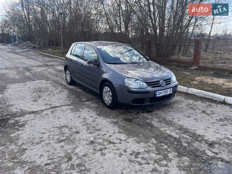 Хэтчбек Volkswagen Golf 2006 в Бердичеве
