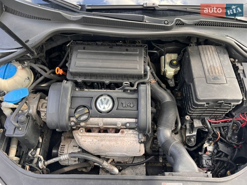 Хэтчбек Volkswagen Golf 2006 в Бердичеве