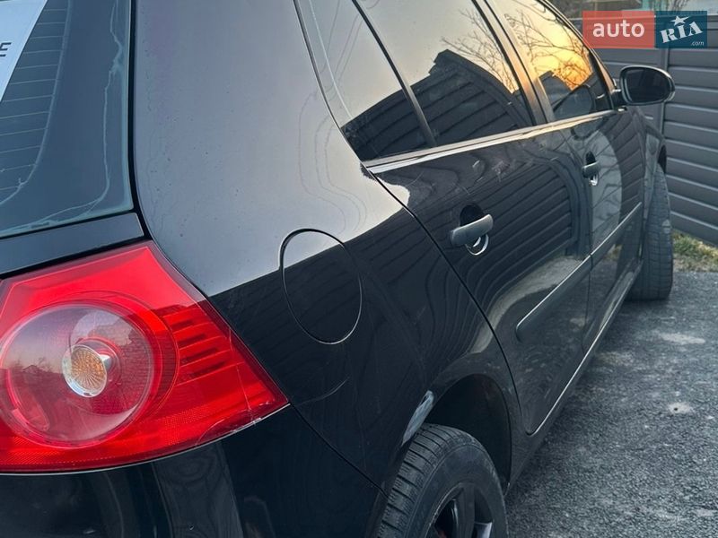 Volkswagen Golf 2004