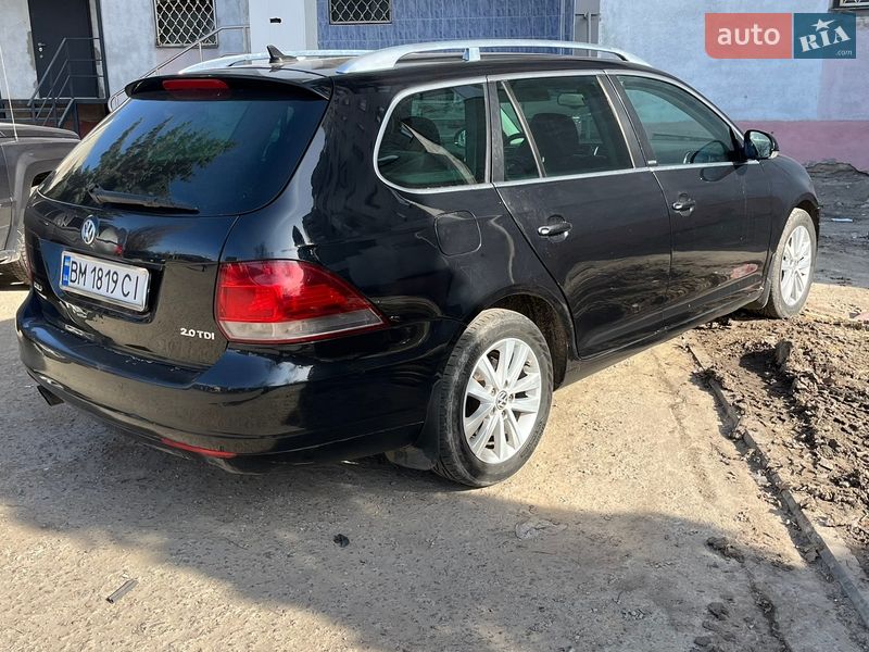 Универсал Volkswagen Golf 2011 в Сумах