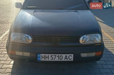 Хетчбек Volkswagen Golf 1992 в Сараті