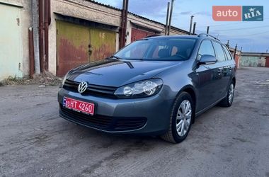 Універсал Volkswagen Golf 2010 в Рівному