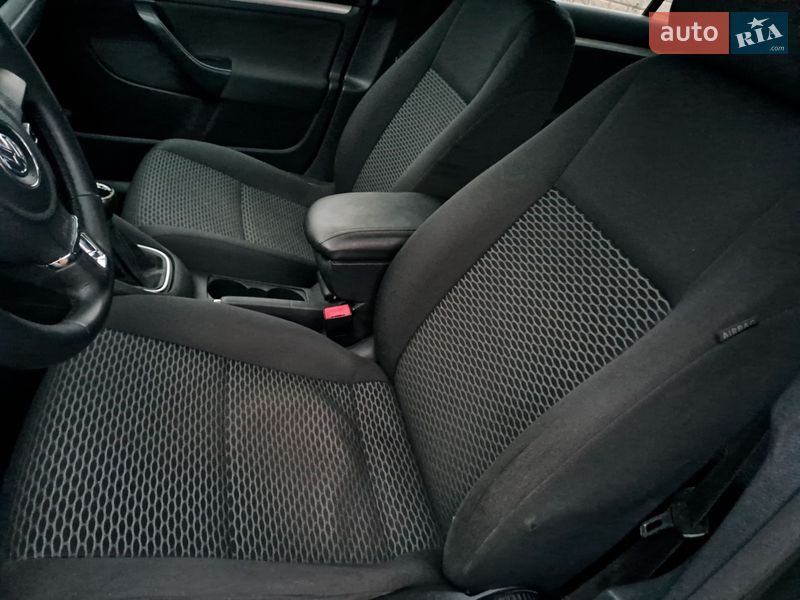 Універсал Volkswagen Golf 2009 в Славуті