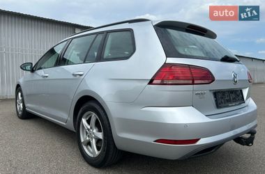Универсал Volkswagen Golf 2018 в Чернигове