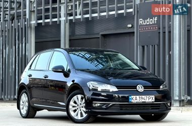 Хэтчбек Volkswagen Golf 2019 в Киеве