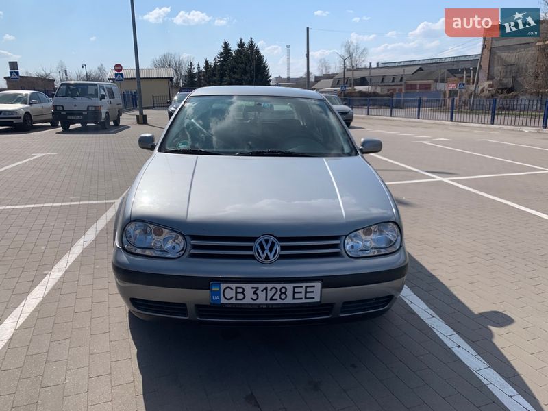 Volkswagen Golf 2002
