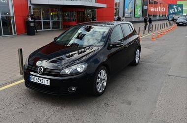 Хетчбек Volkswagen Golf 2010 в Рівному