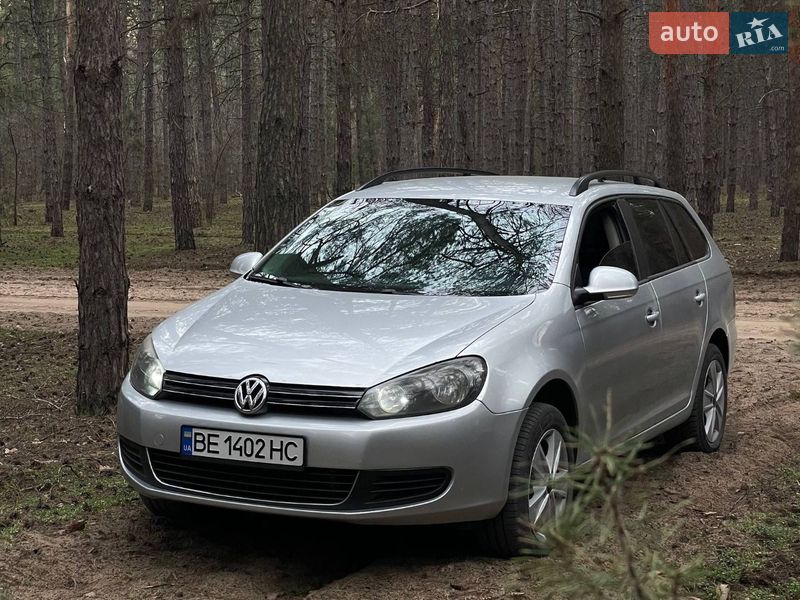 Универсал Volkswagen Golf 2011 в Вознесенске