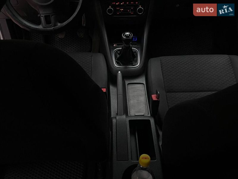 Универсал Volkswagen Golf 2011 в Вознесенске