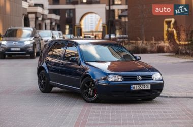Хэтчбек Volkswagen Golf 2000 в Киеве