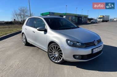 Хетчбек Volkswagen Golf 2009 в Умані
