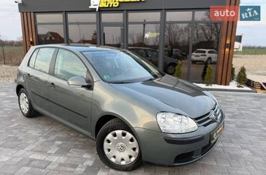 Хетчбек Volkswagen Golf 2005 в Коломиї