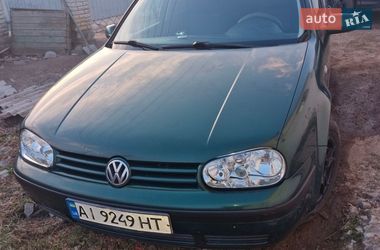 Хетчбек Volkswagen Golf 2000 в Богуславі